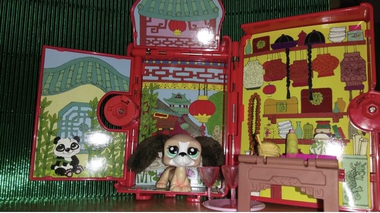 Littlest pet shop piesek BASSET #2413 + domek