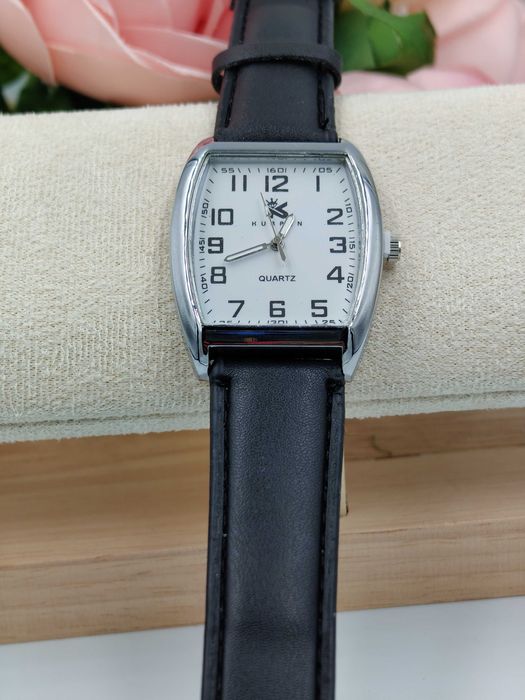 Czarny męski klasyczny zegarek Kurren