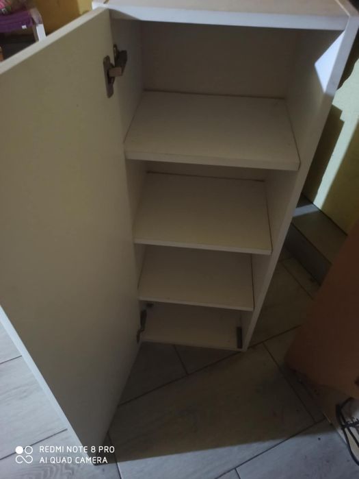 Szafki wiszące białe