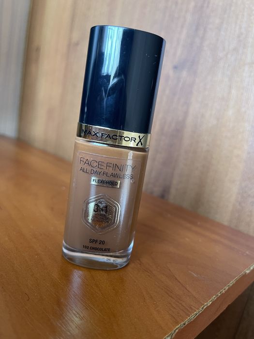 Тональний крем  MaxFactor