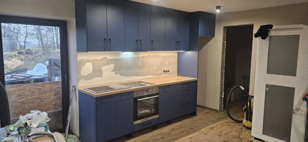 Wykonam Meble na Wymiar  Kuchenne Łazienkowe Szafy