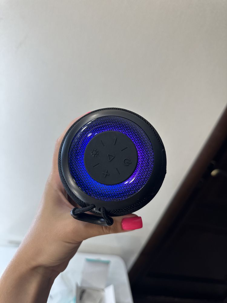 Продам якісну міні-колонку з Bluetooth