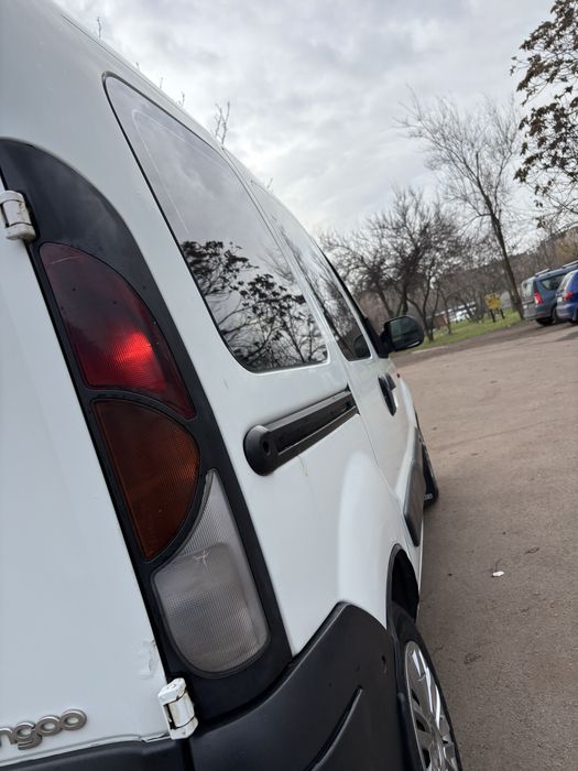 RENAULT Kangoo Пассажир 1.9 дизель