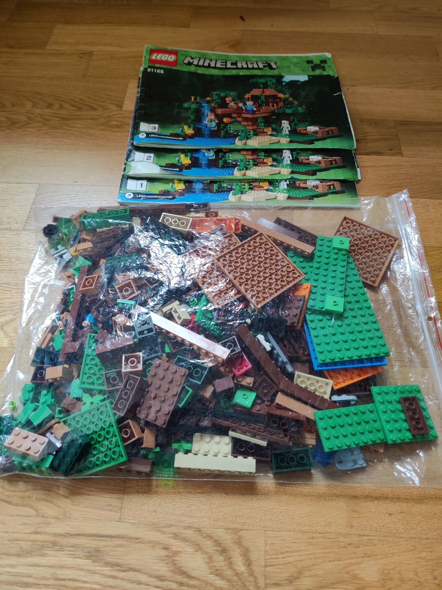 LEGO 21125 Minecraft domek na drzewie w dżungli