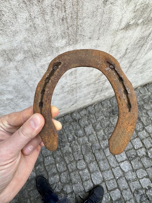 Ferradura antiga Basemax