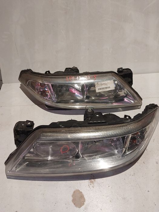 Renault Laguna II lampa przednia prawa lewa reflektor prawy lewy