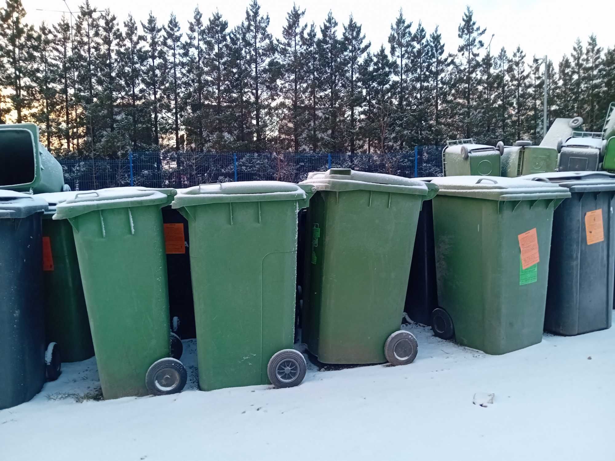 Używane kosze pojemniki 140 L