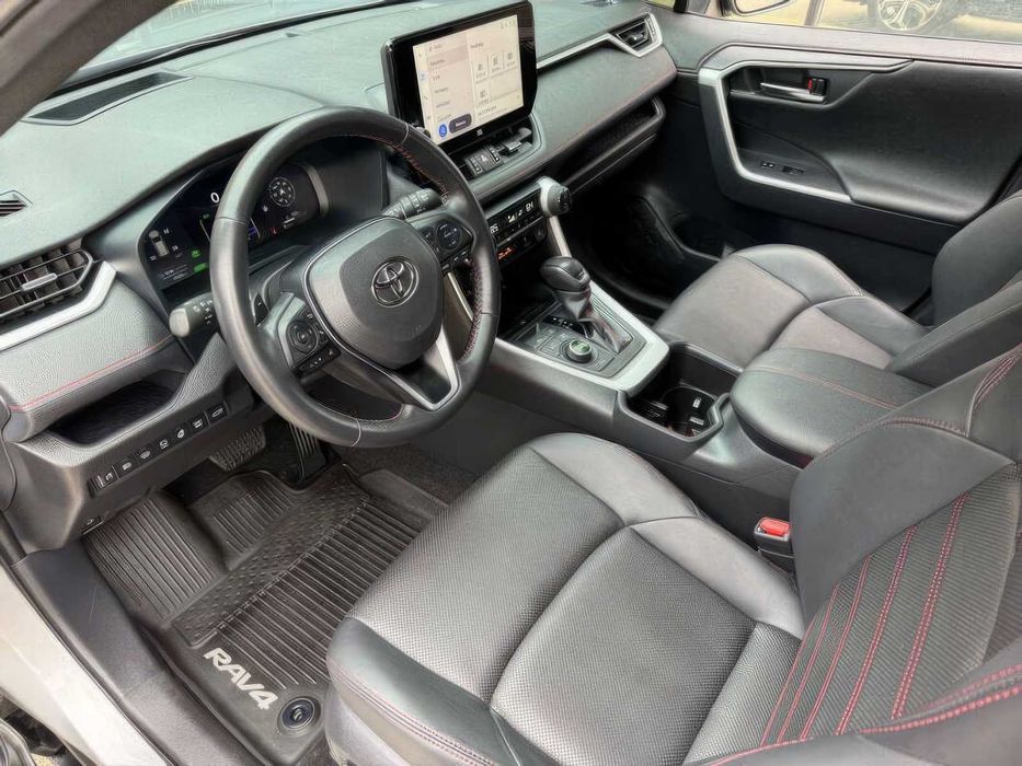 Toyota RAV4 Prime XSE      2024