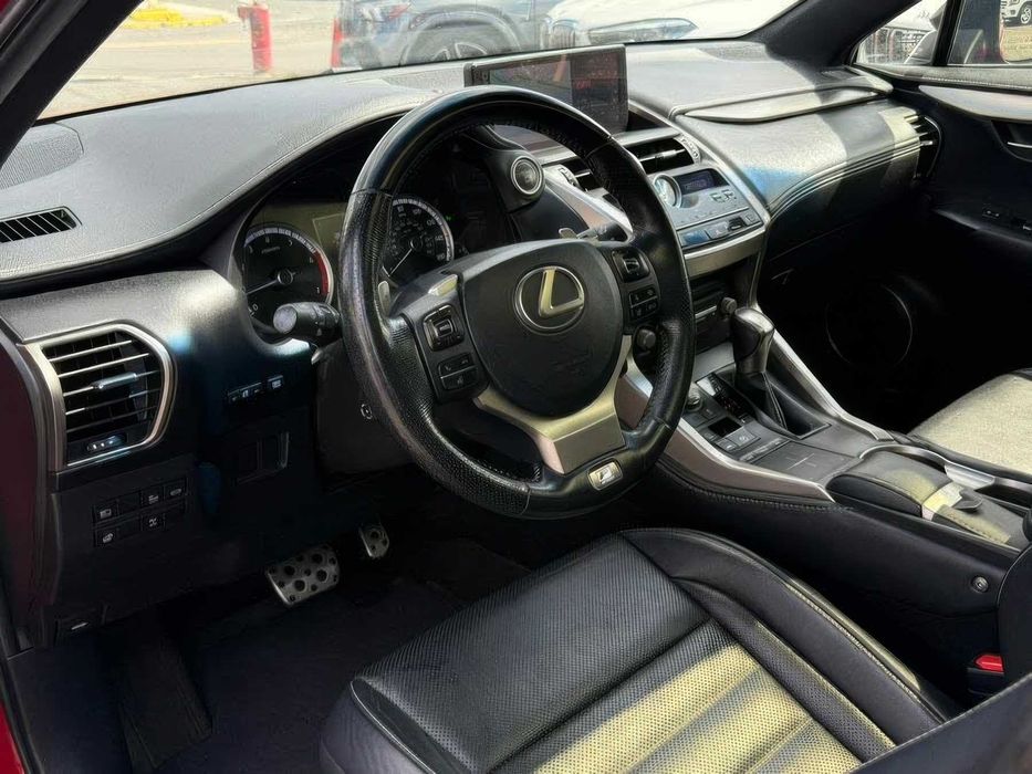 Lexus NX 300 F Sport      2019