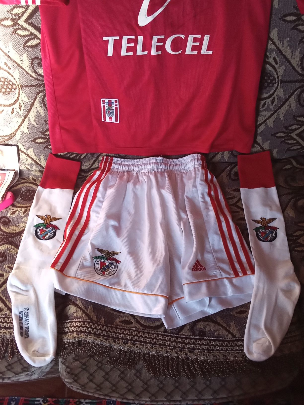 Calções e Meias Do Benfica Na Época 1998/99 Camisola Autografada