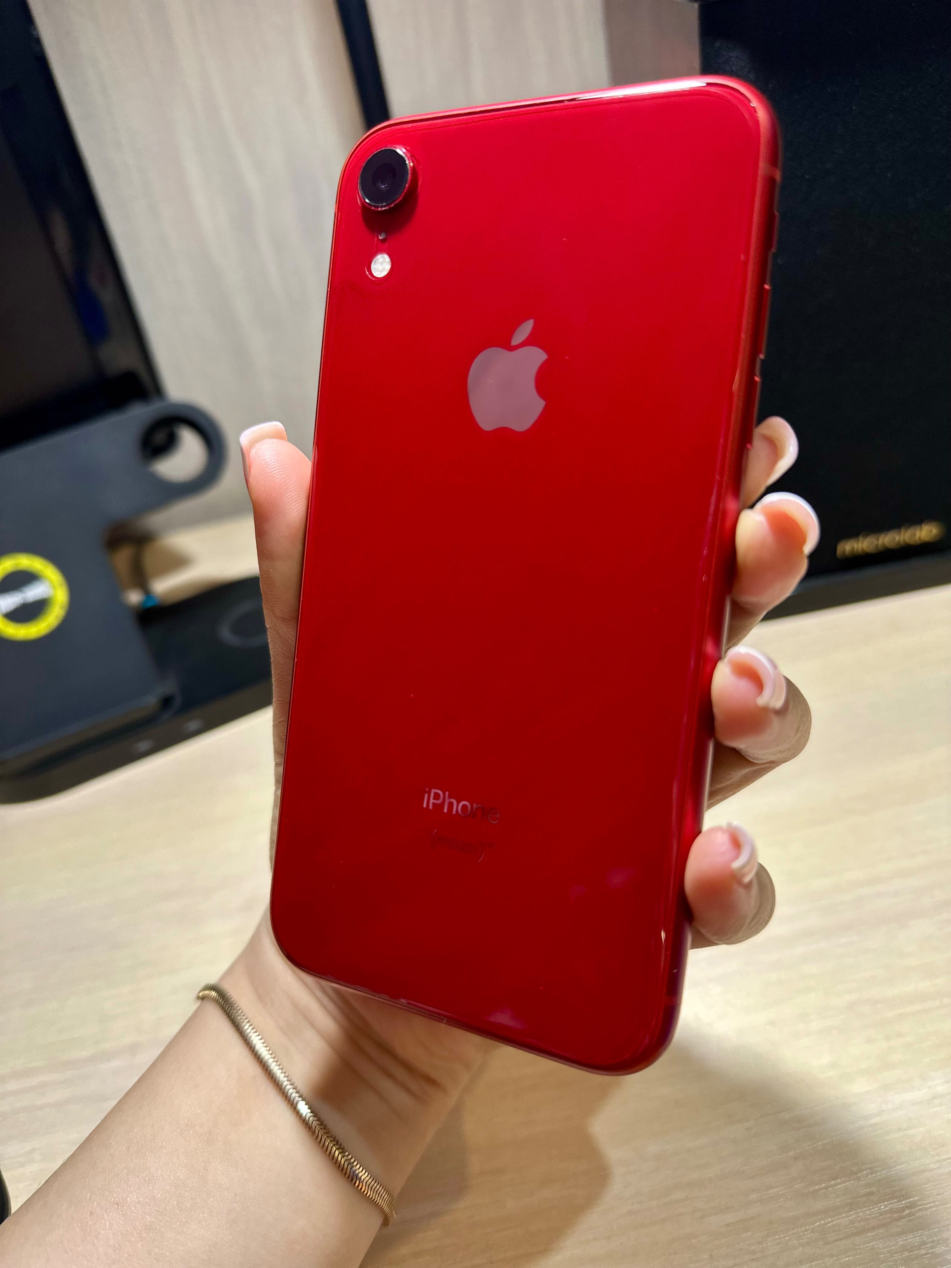 Продам айфон ХR на 64 gb