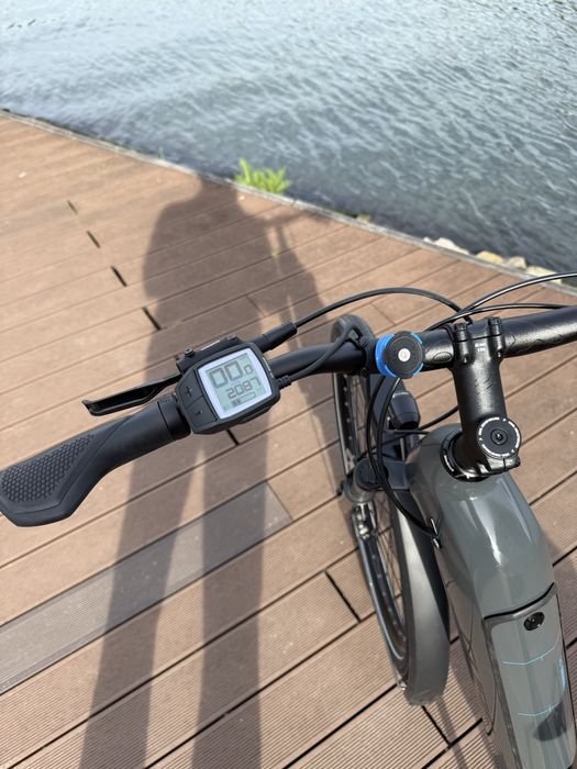 Cube touring hybrid one 400
