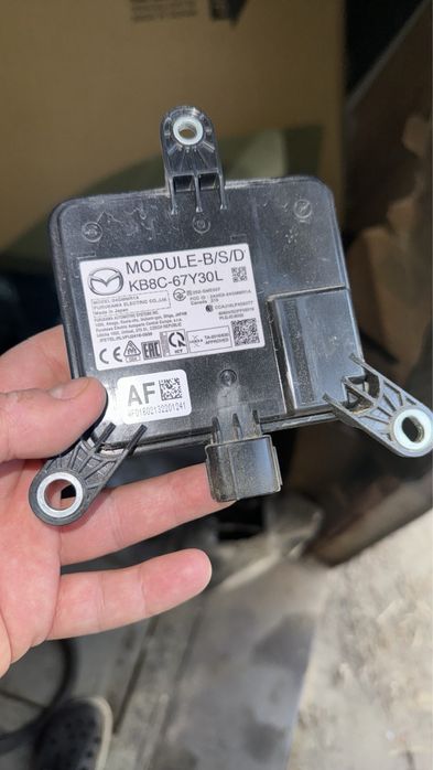 Датчик слепых зон , зад радар, датчик мертвых зон, мазда сх5, 17-24 KF