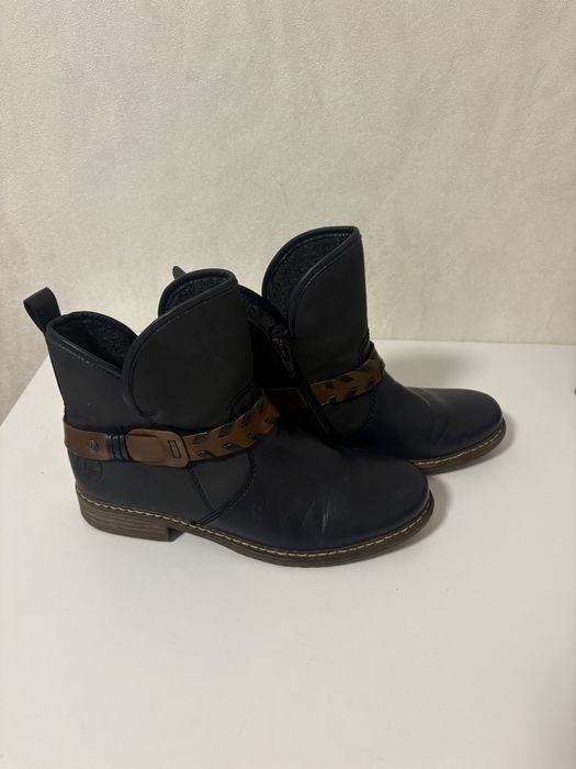 Продам жіночі шкіряні черевики  оригінальні Rieker
