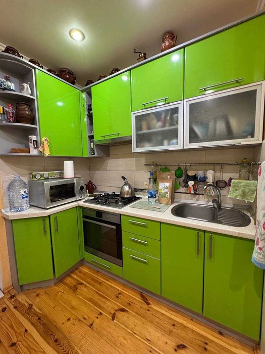 Продам 2 к квартиру біля моря