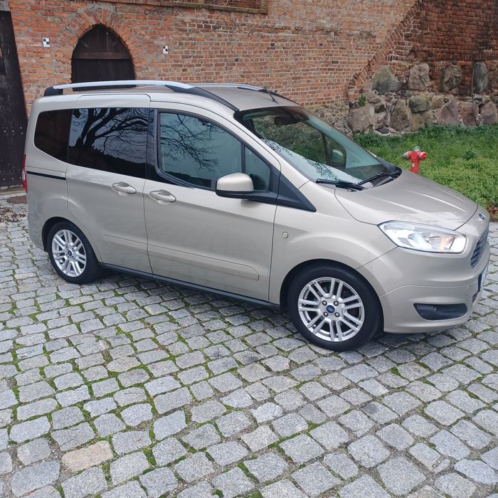 Sprzedam ford tourneo Courier 1.0 benzyna