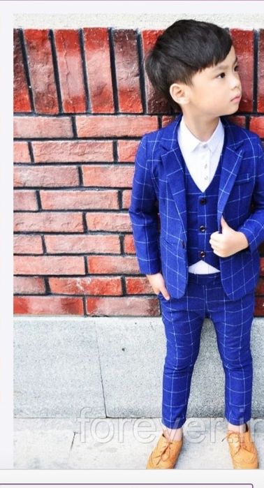 Шкільний костюм на 6-8років