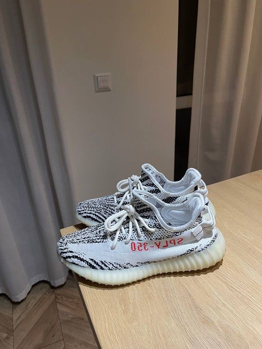 adidas Yeezy boost 350 v2 zebra 42 2/3 black onyx white beluga