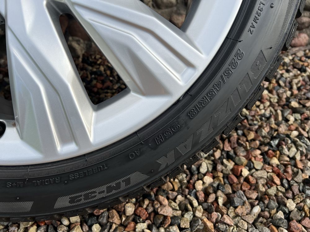 Koła 18” zimowe Audi A4 B9 B8 Bridgestone jak nowe