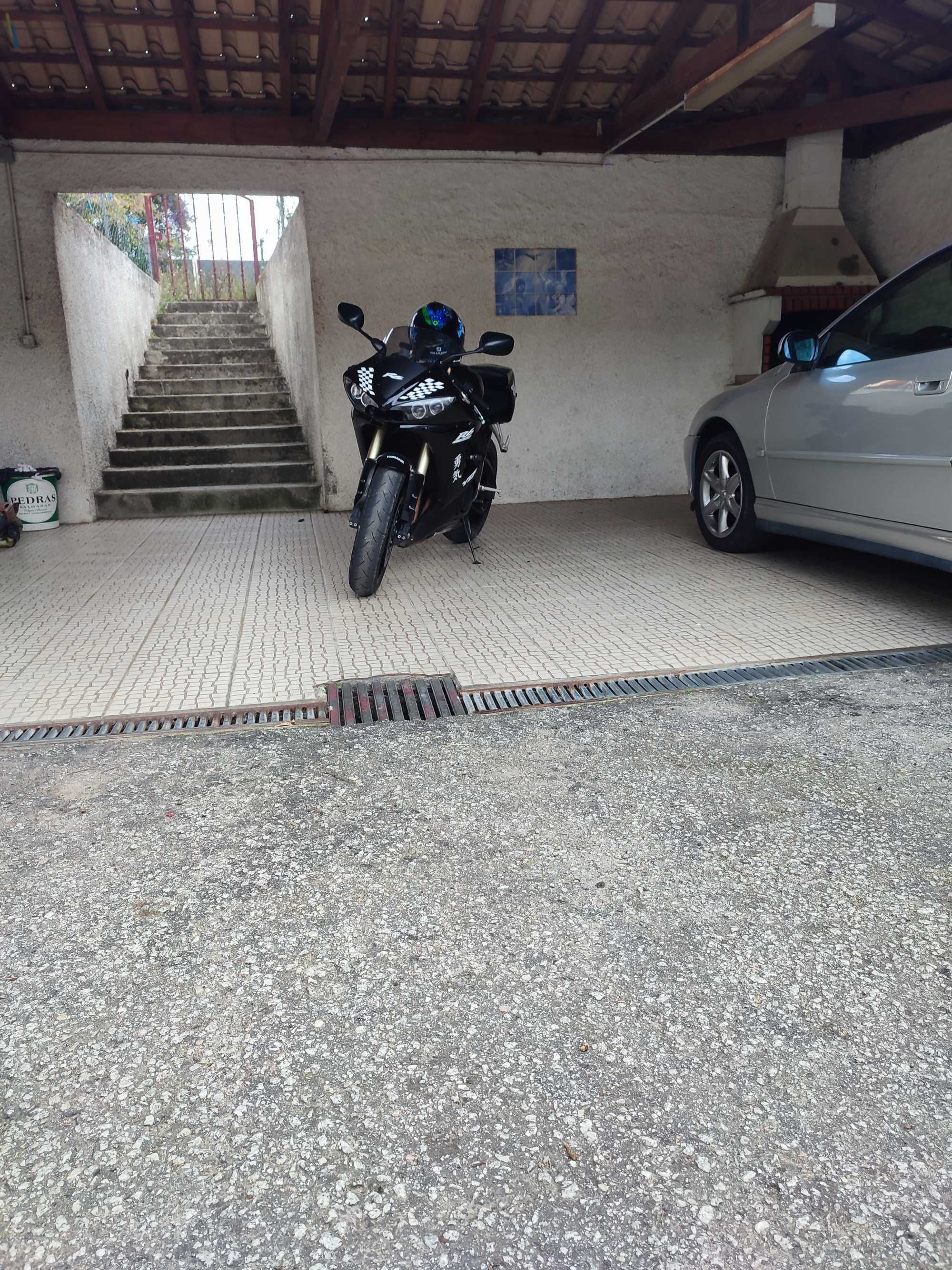 Yamaha R6 top venda ou troca