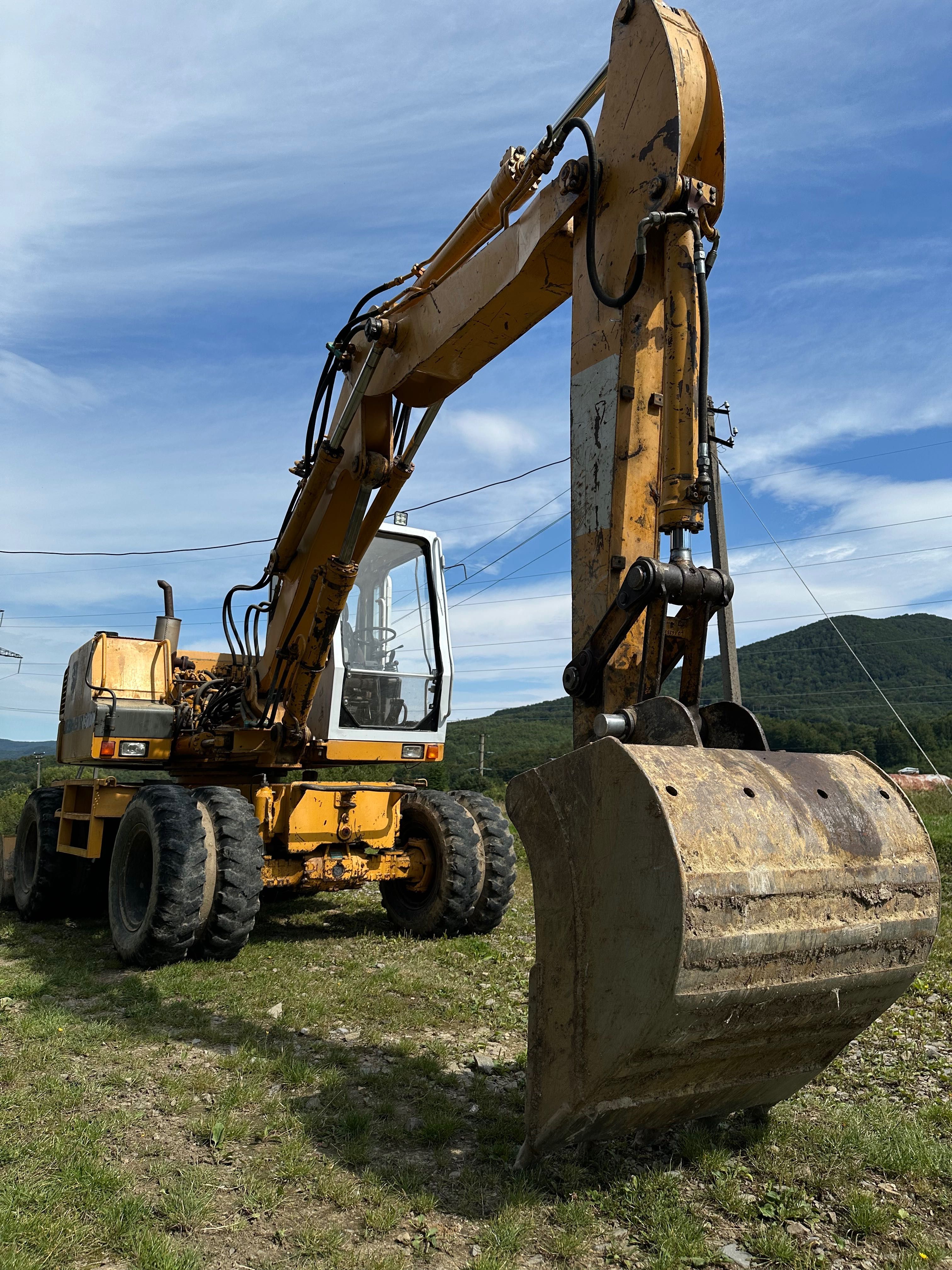 Екскаватор Liebherr A310 1993р. в супер стані