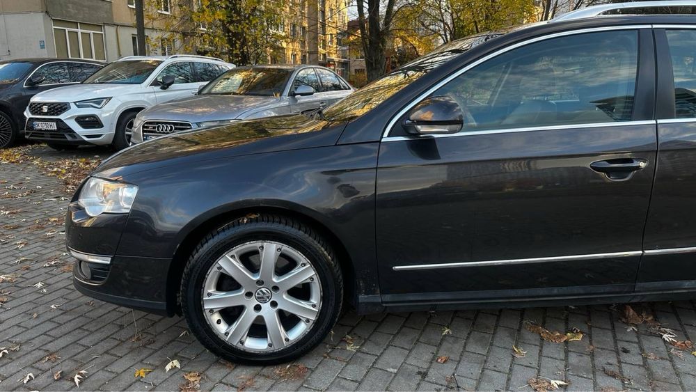 Продам Passat B6,ТОП комплектація,Авто у Львові.