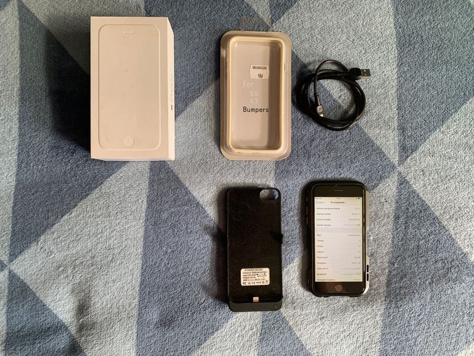 iPhone 6, 64GB z pudełkiem, dodatkowym etui i pleckami z powerbankiem