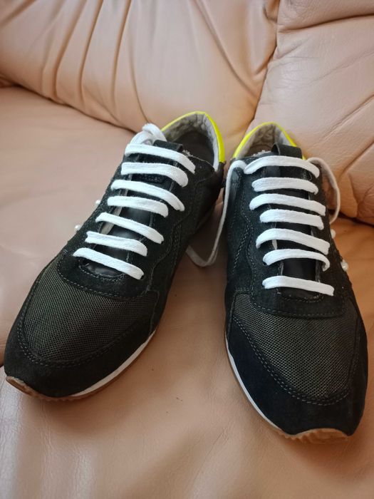 Buty sportowe halowe damskie Bugatti  rozmiar 41 /25.5