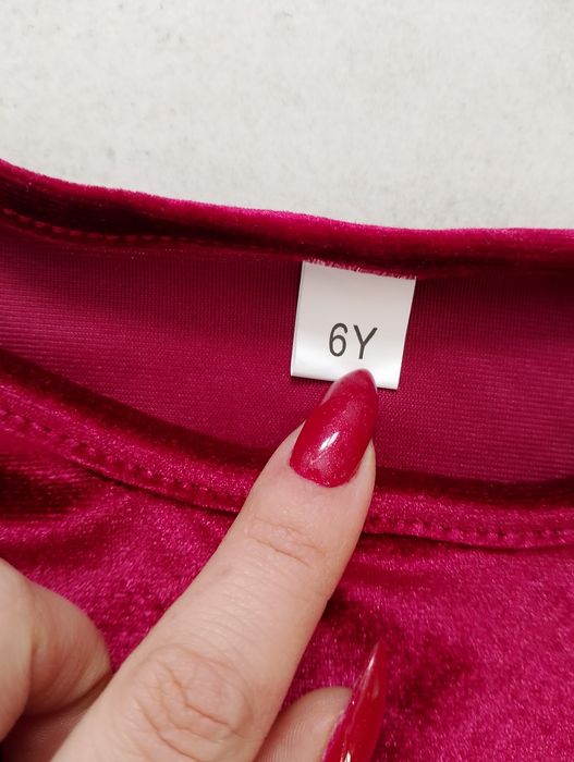 Sukienka świąteczna welurowa tiulowa czerwona 116