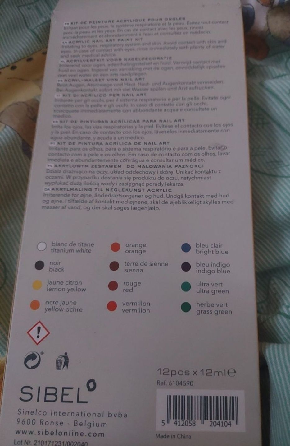 Farbki akrylowe do malowania paznokci