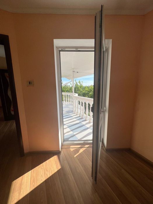 Оренда будинку на Новий Рік (3 поверхи)