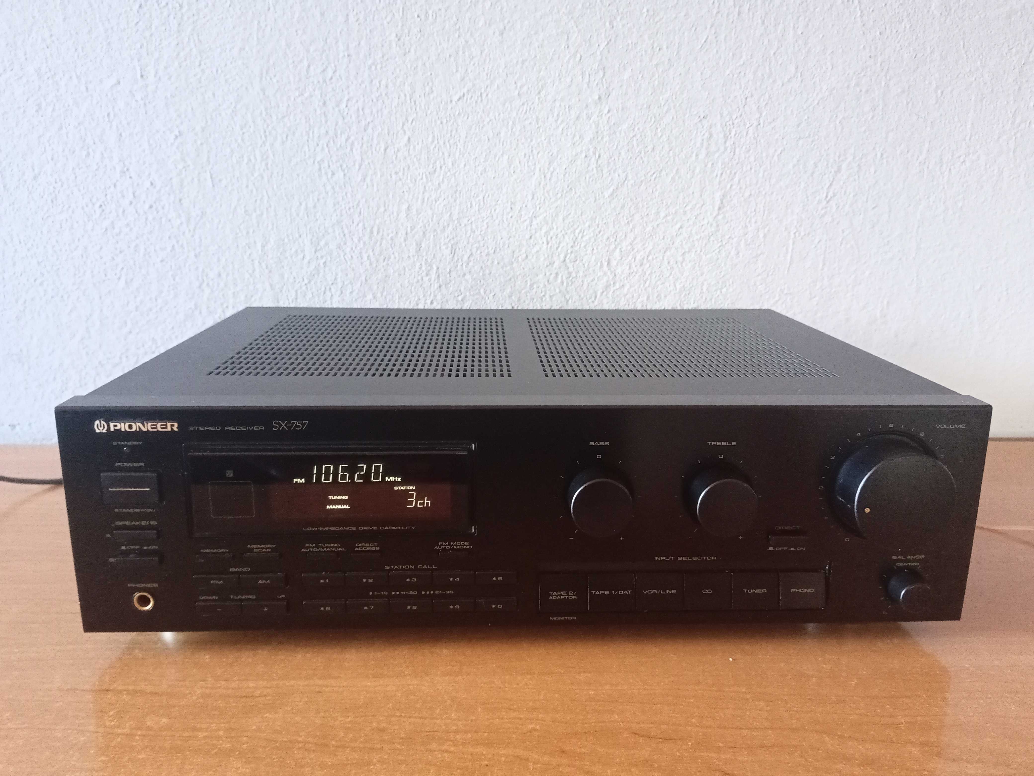 Pioneer SX-757 amplituner stereo