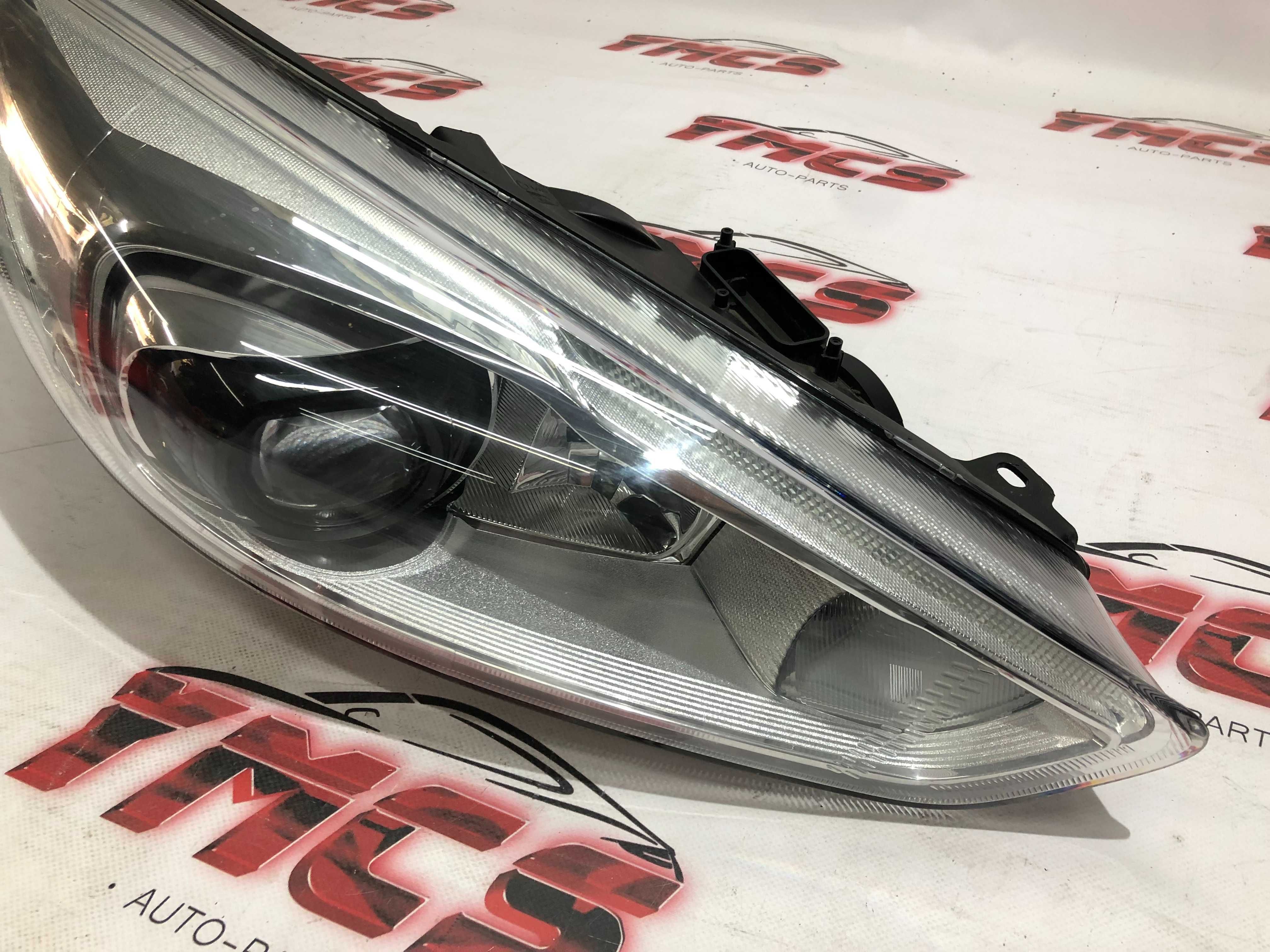 Farol Otica FORD FOCUS 3 III FACELIFT XENON DIREITO ORIGINAL