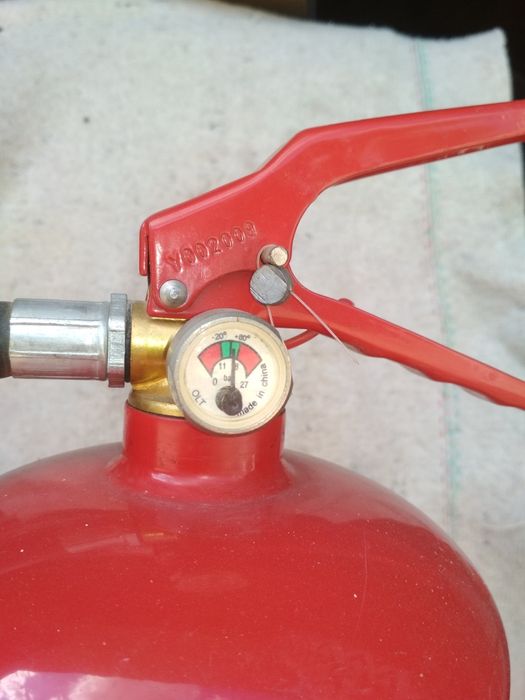 Огнетушитель порошковый ВП 5(3).