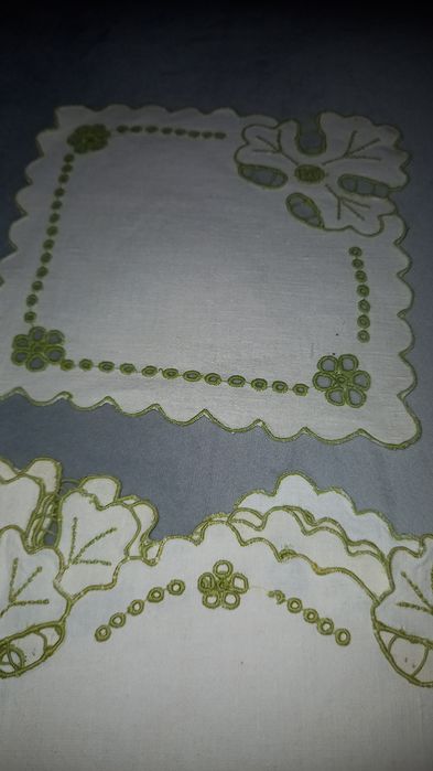 6 naperons em bordado especial