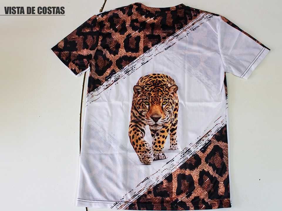 T-shirt branca Leopardo