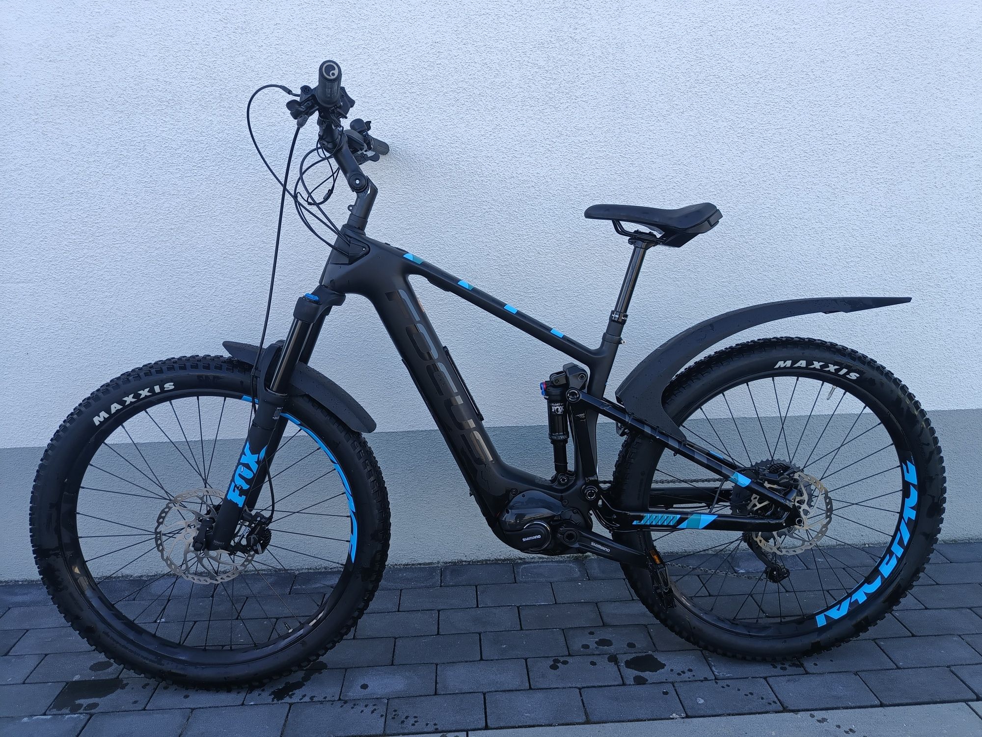 Focus Jam 2 Carbon 27.5 Plus Novatec Fox Deore XT