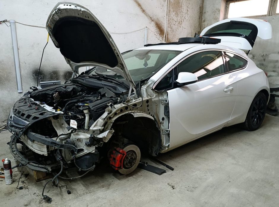 Astra J GTC Drzwi LEWE PRAWE Klapa Fotele Silnik Skrzynia 1.6 A16LET