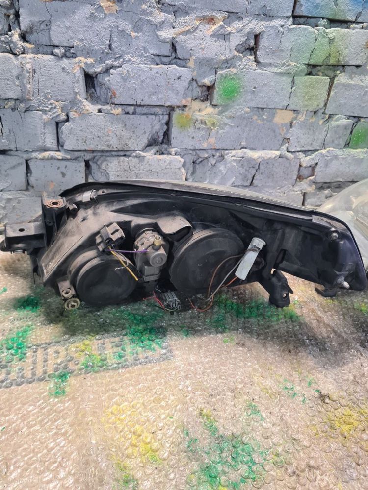 Передні фари Nissan Primera P12 Ніссан Прімера П12 Оптика