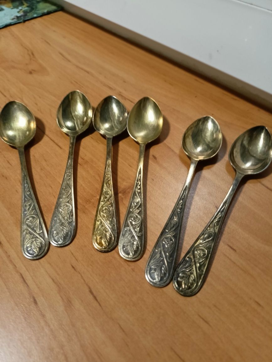 6 łyżeczek  ,zloconych,stare,radzieckie
