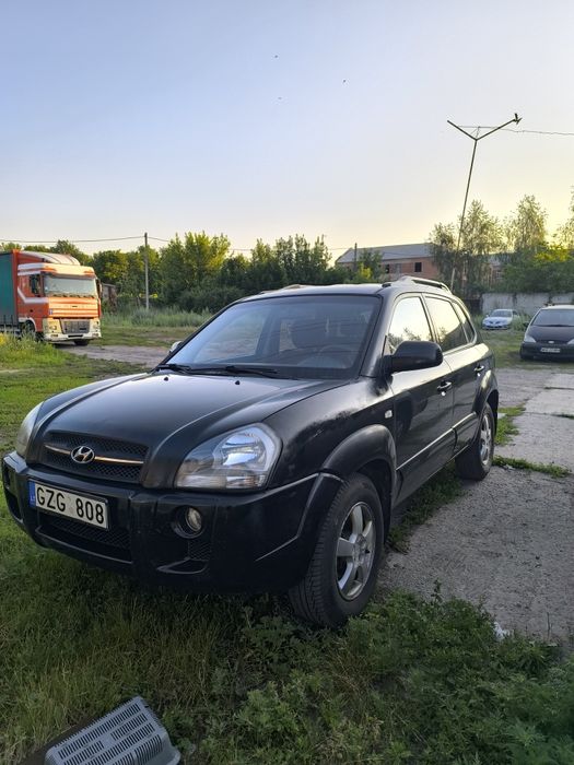 Продам Tucson 2.0 бензин