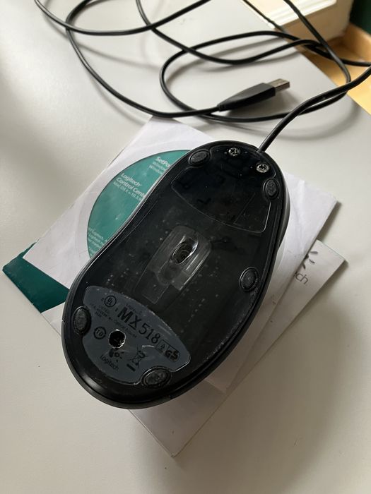 Logitech MX518 pierwsza wersja