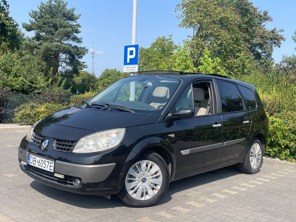 Renault Scenic 1.9d // Klima // Skora // 7 Osob // Panorama //