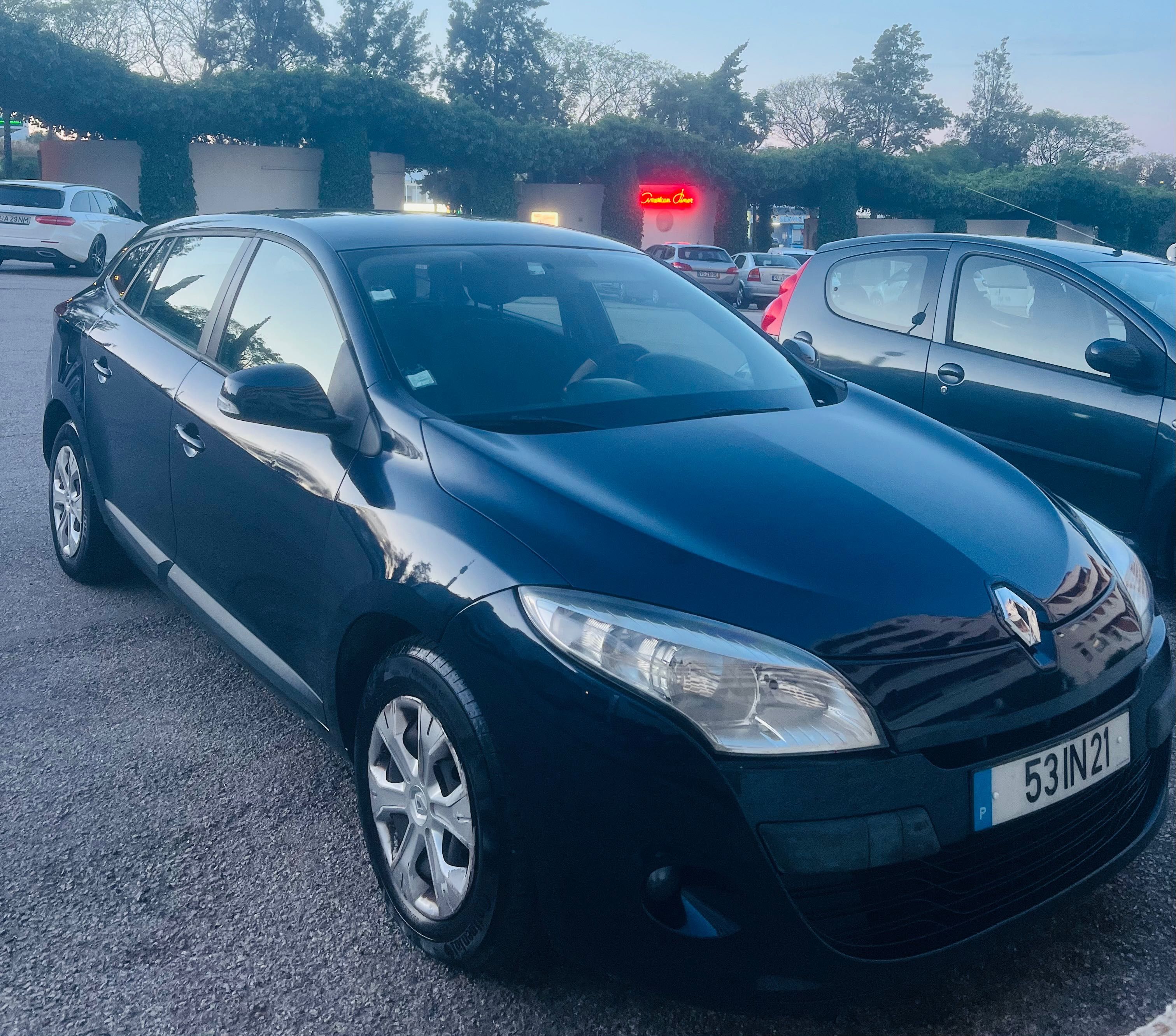Urgente- RENAULT MÉGANE 1.5 dci