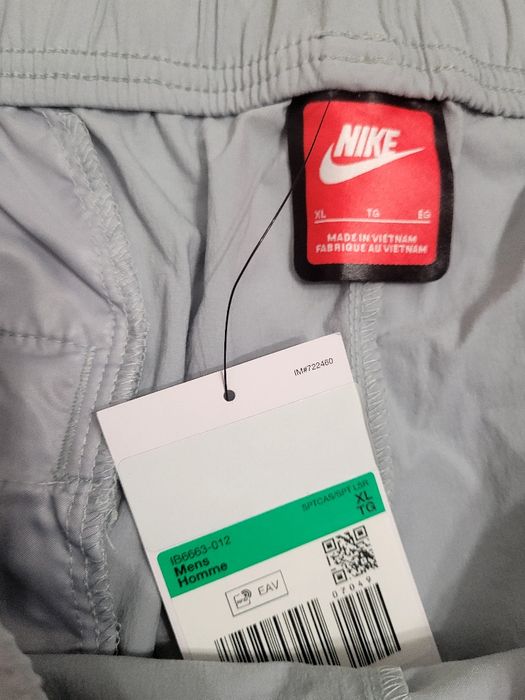 Штани NIKE Sportswear Tech Woven нові original