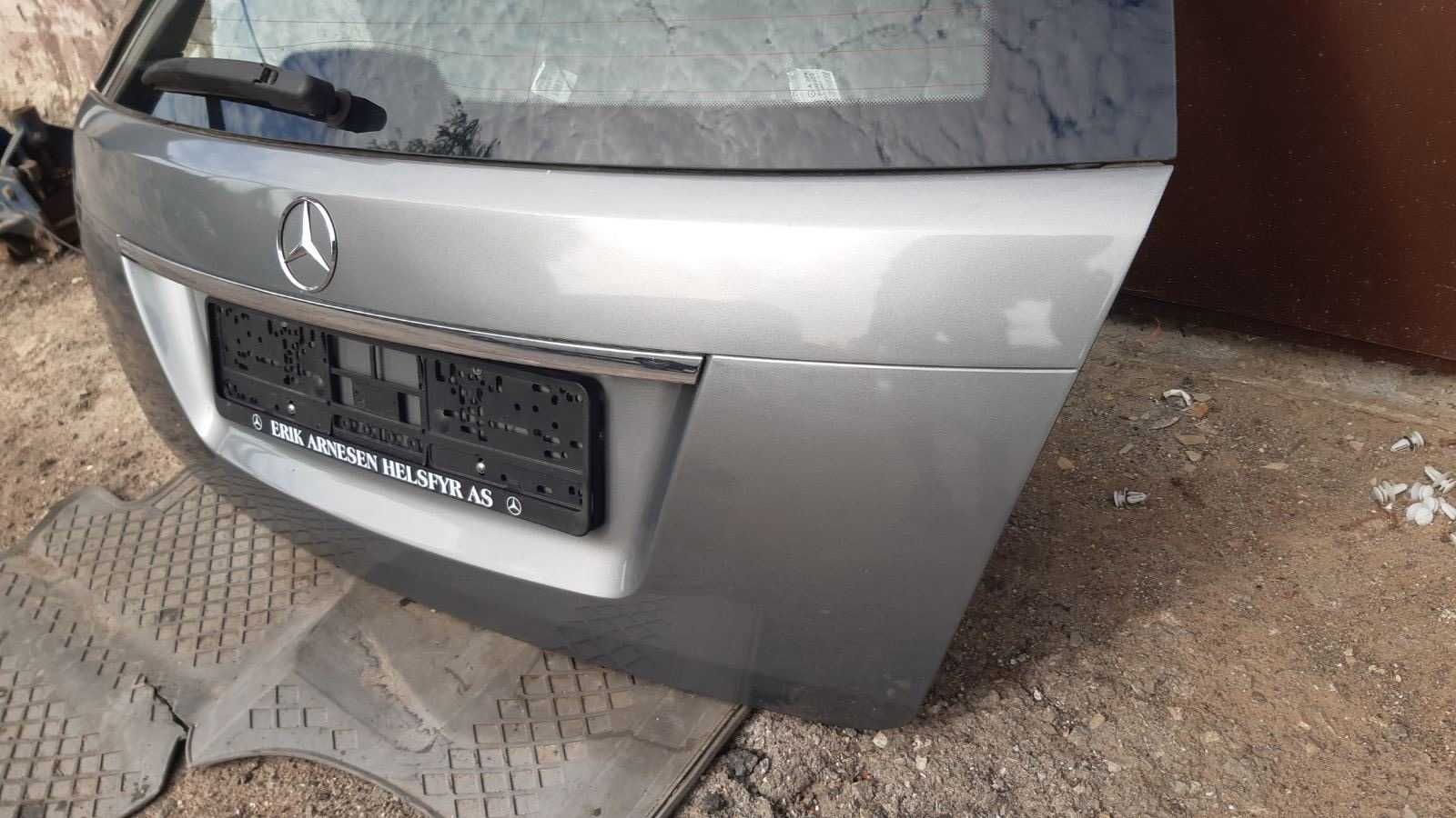 Кришка багажника Mercedes W204 універсал 2007-2012 колір фарби C792