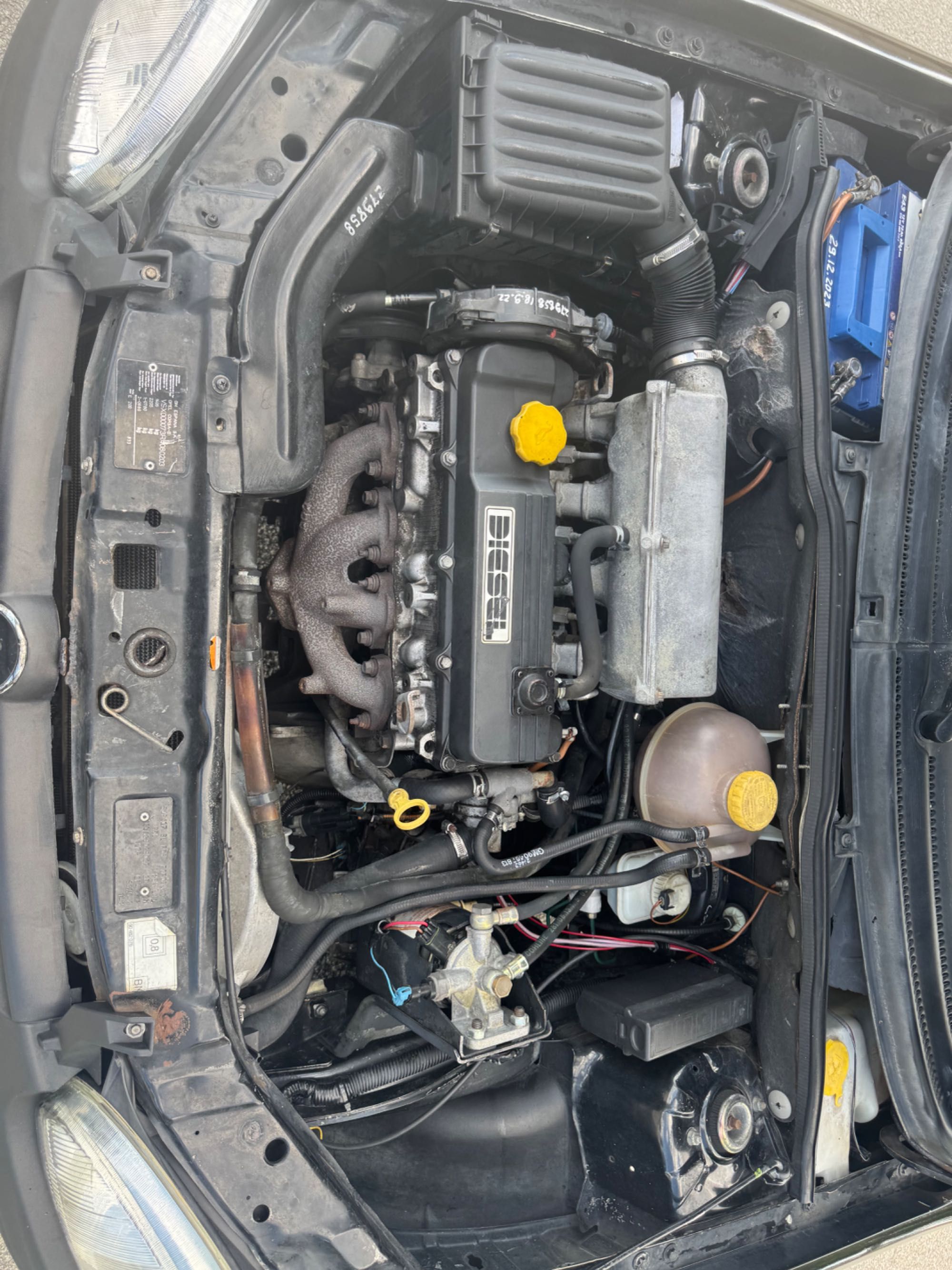 Vendo Opel corsa b sport 1.5 Td de livrete