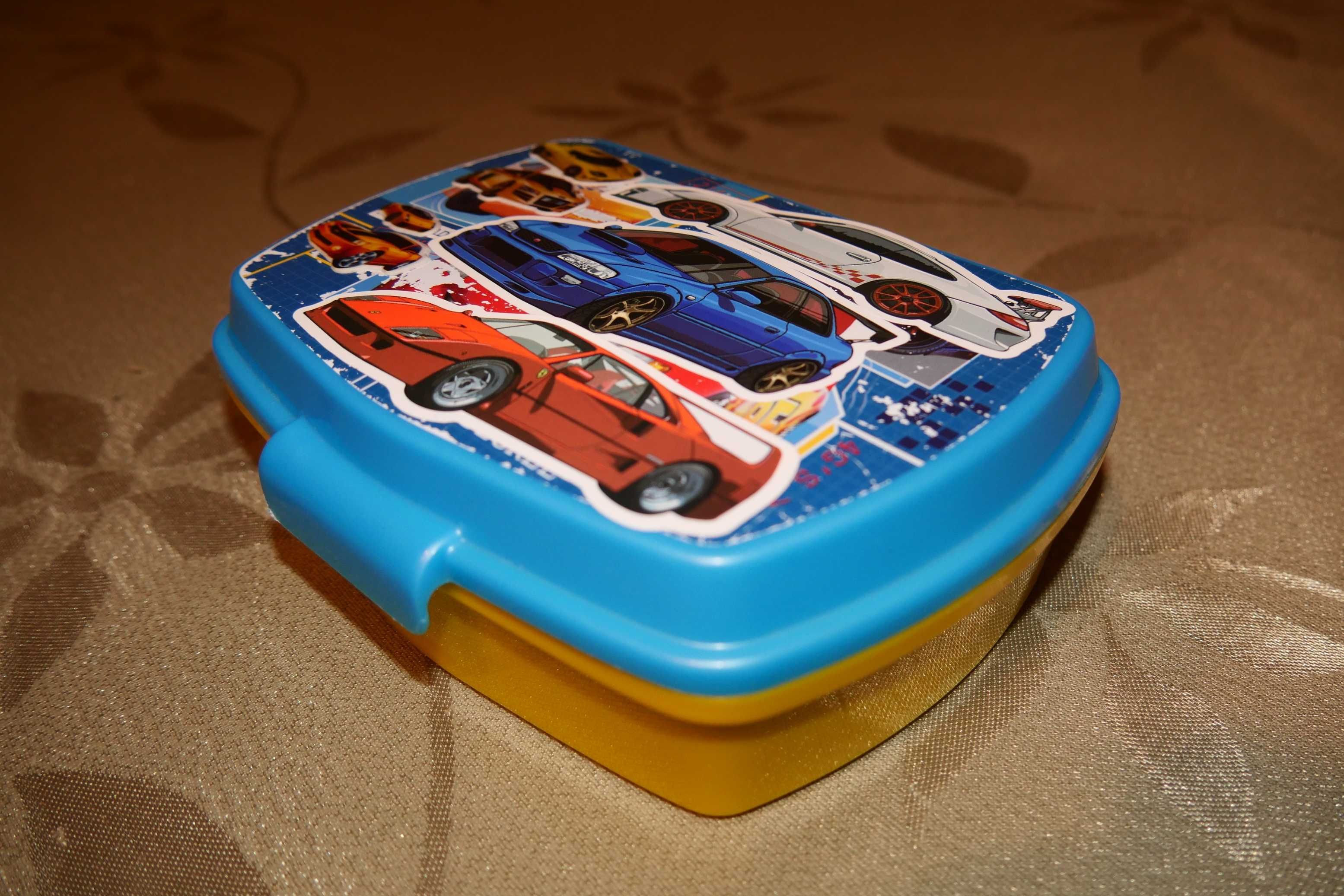 Śniadaniówka pojemnik na drugie śniadanie lunchbox niebieski auta