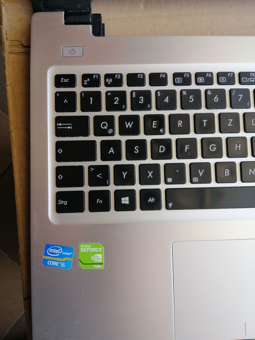 ASUS R550CB ноутбук з Європи, ASUS X54C  ,по запчастинах.