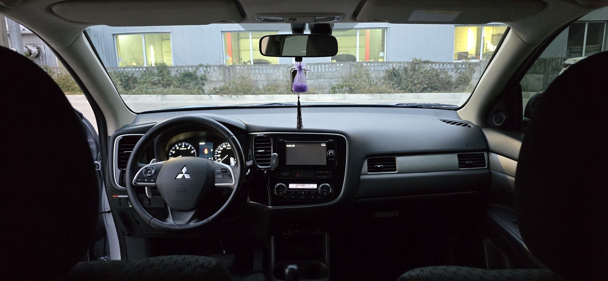 Продам mitsubishi outlander в гарному стані 12-го року